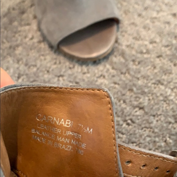 Chunky Steve Madden Heels - Picture 5 of 5